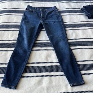 Women’s Blue Jeans